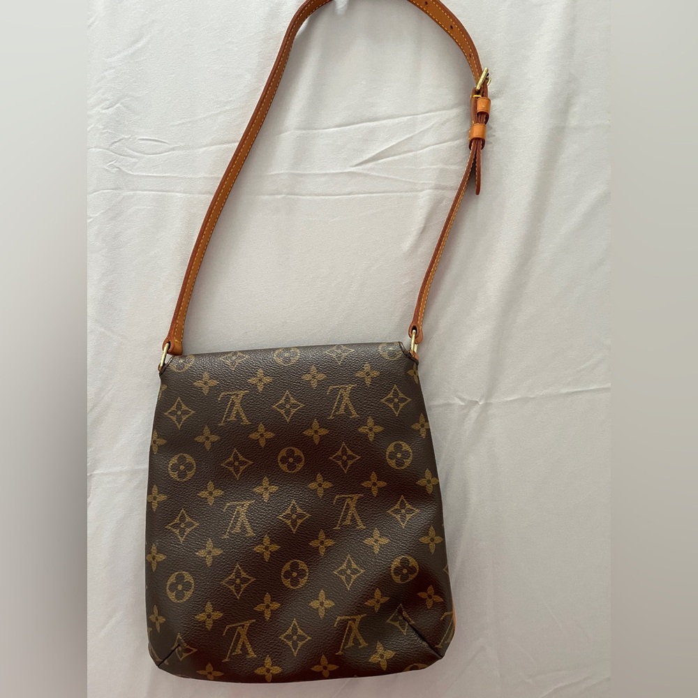 Louis Vuitton Musette shoulder bag - Picture 3 of 13